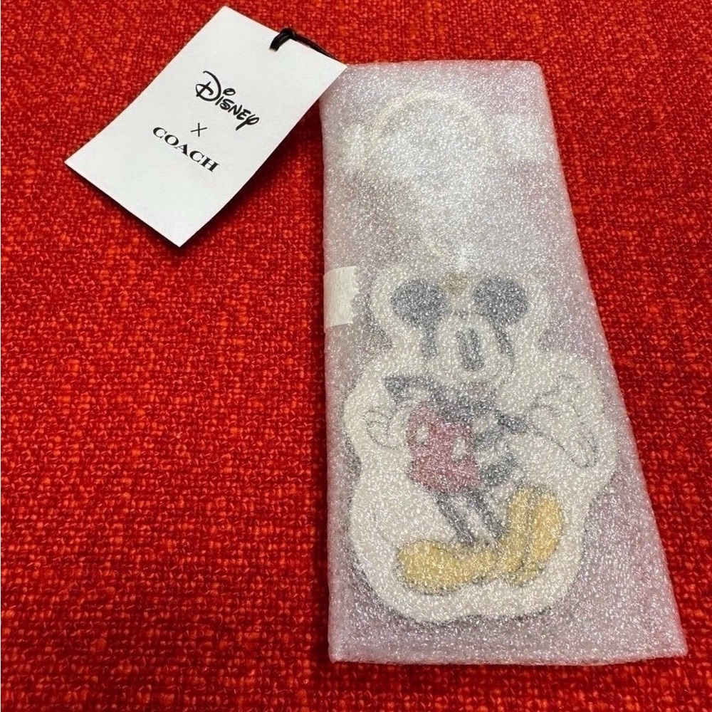 ❤️❤️❤️Disney x Coach Mickey Mouse  bag Keychain❤️❤️❤️